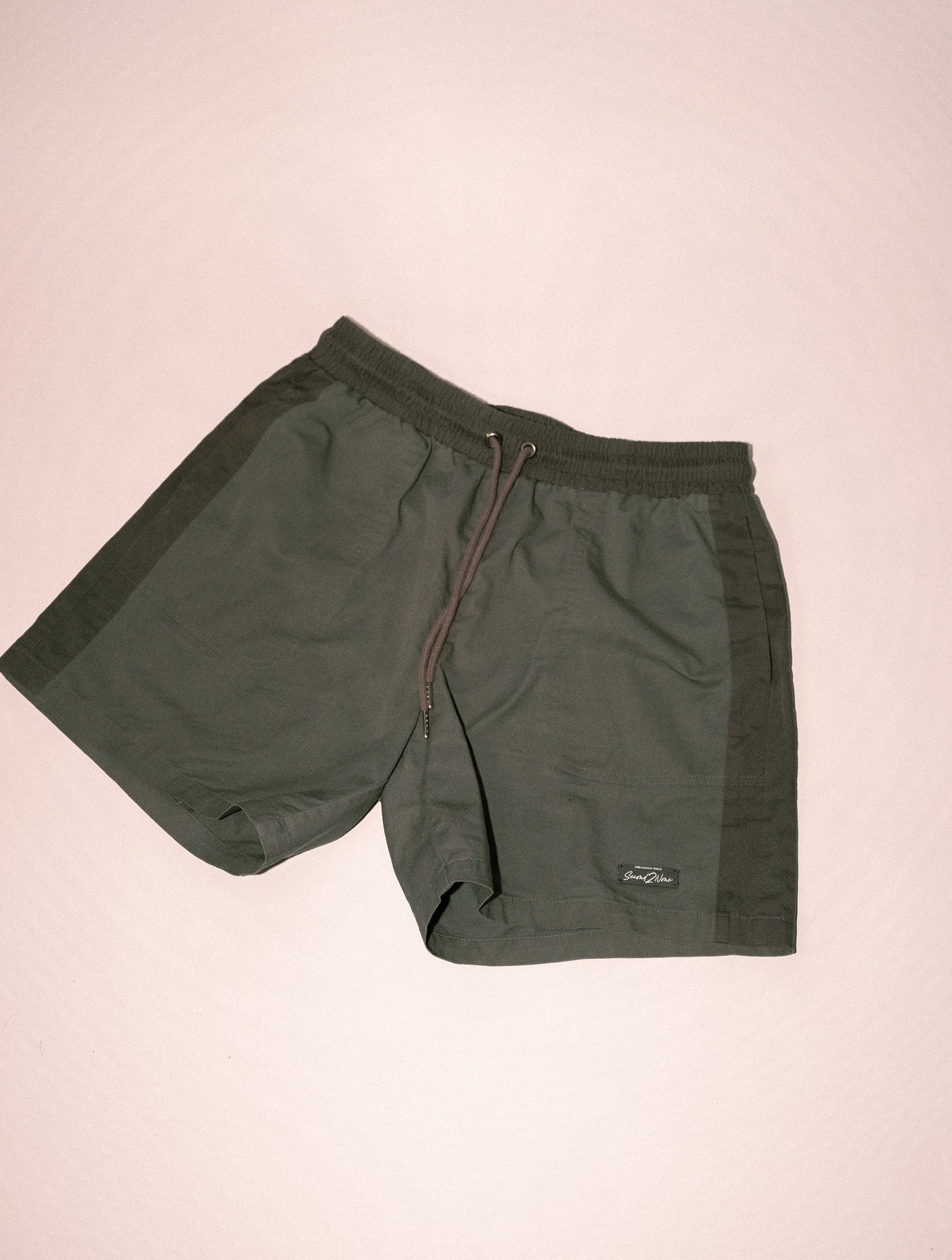 SMOKE GREY BOWLING SHORTS